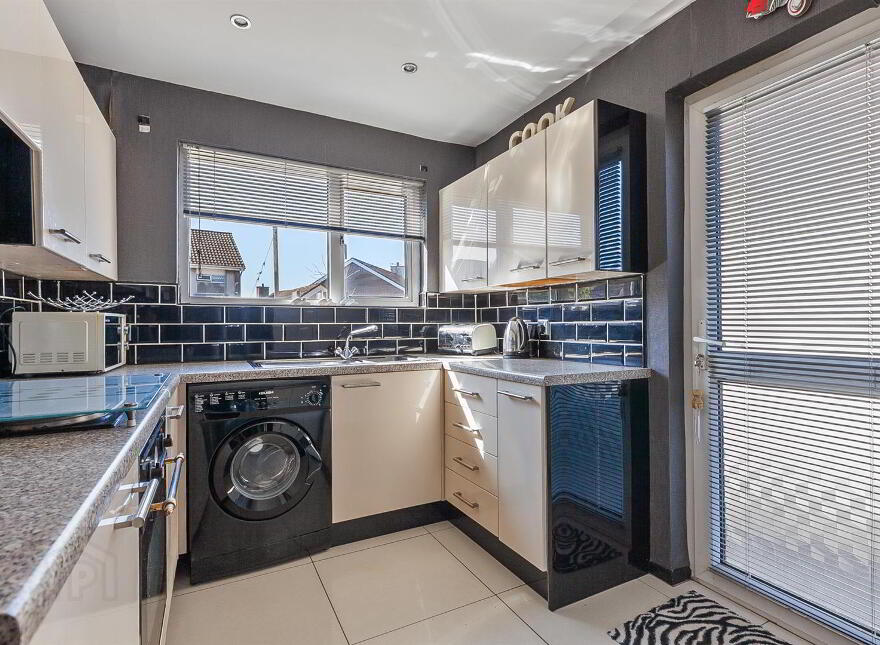 12 Greenland Grove, Larne, BT40 1DP