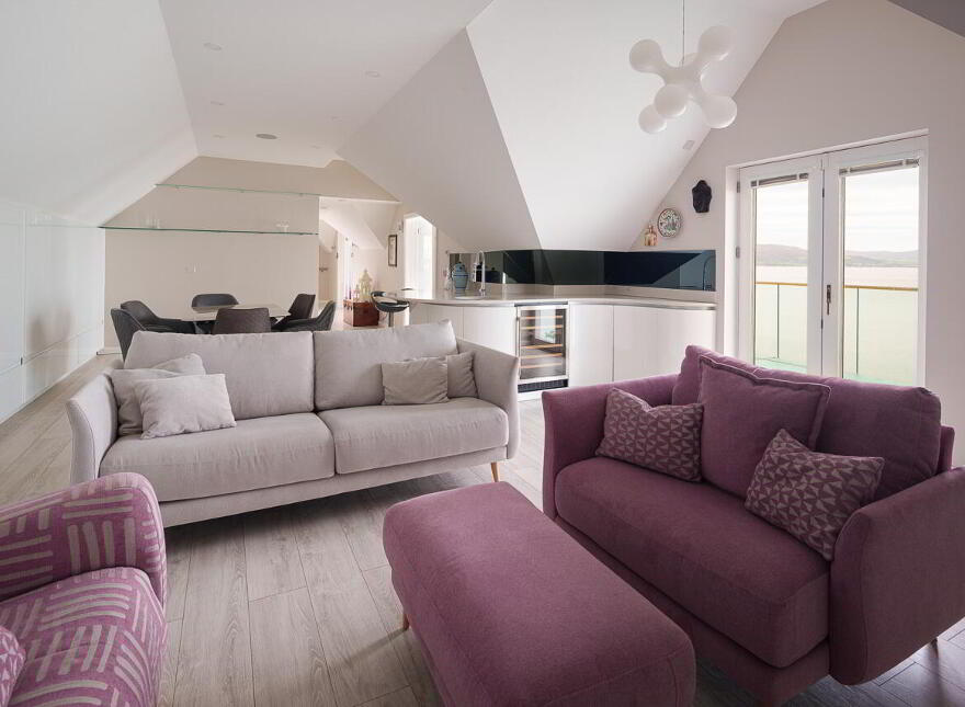 Sea Beach, Sandymount, Blackrock, A91N274