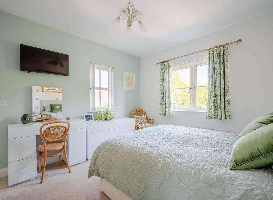 26 College Green, Bangor, BT20 5FA