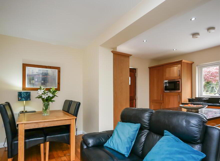 688 Saintfield Road, Carryduff, Belfast, BT8 8BU