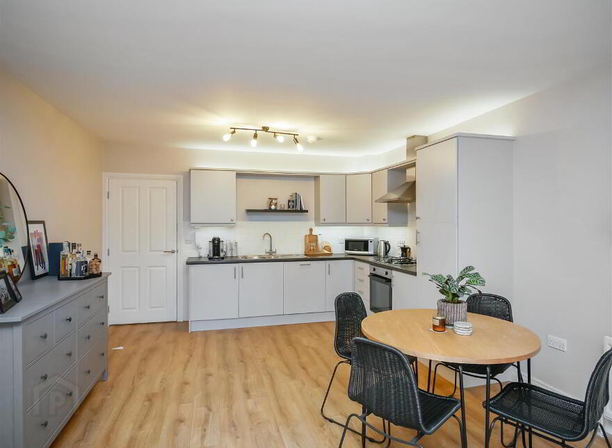 Apt 56, Bell Towers South, Ravenhill Road, Belfast, BT6 0GR