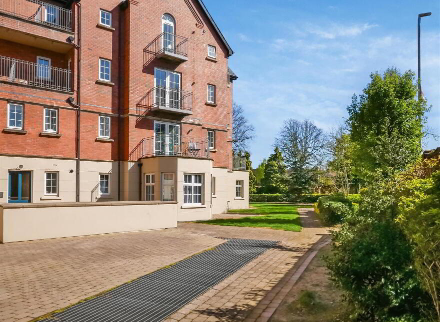 Apt 56, Bell Towers South, Ravenhill Road, Belfast, BT6 0GR