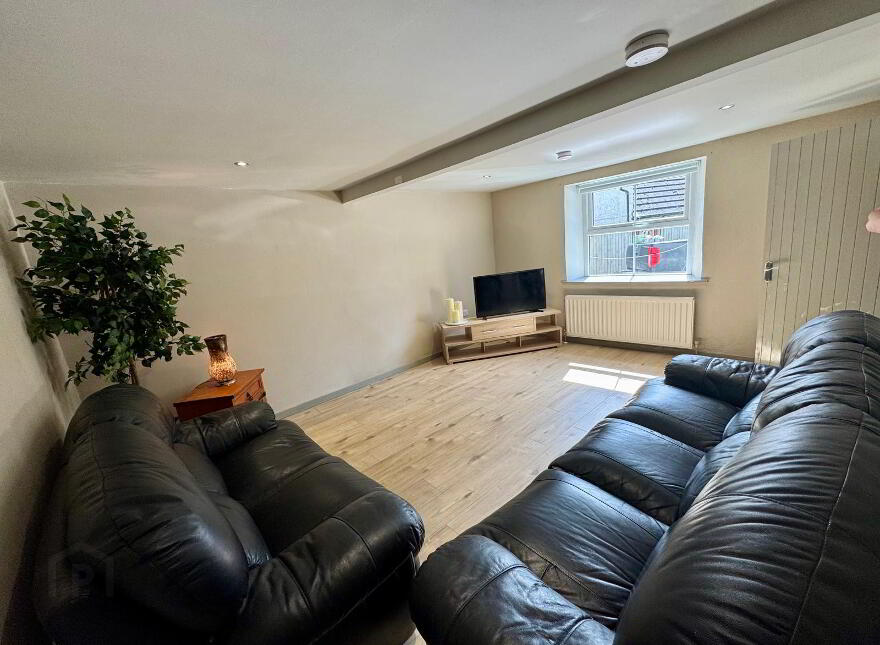 113 Knowehead Road, Broughshane, Ballymena, BT43 7JD