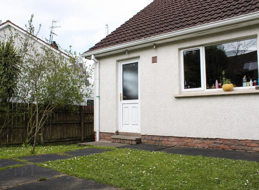 27 Tullymore Downs, Armagh, BT60 4TU