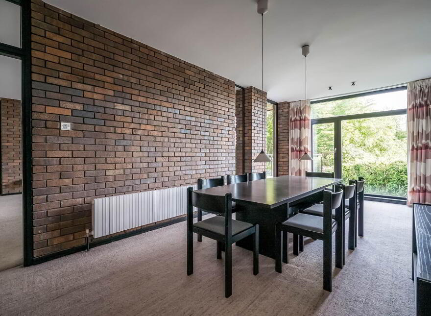 93 Dunmurry Lane, Dunmurry, Belfast, BT17 9JS