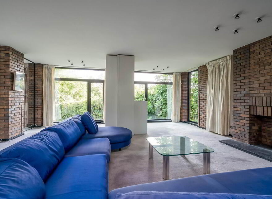 93 Dunmurry Lane, Dunmurry, Belfast, BT17 9JS