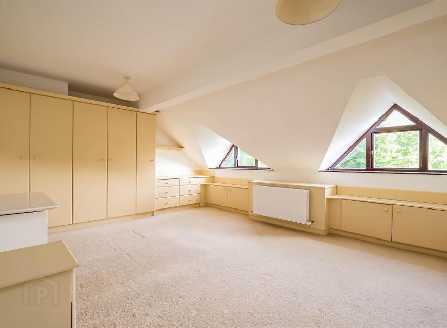 93 Dunmurry Lane, Dunmurry, Belfast, BT17 9JS
