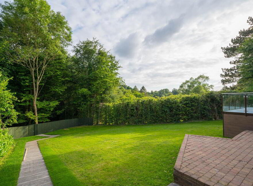 93 Dunmurry Lane, Dunmurry, Belfast, BT17 9JS