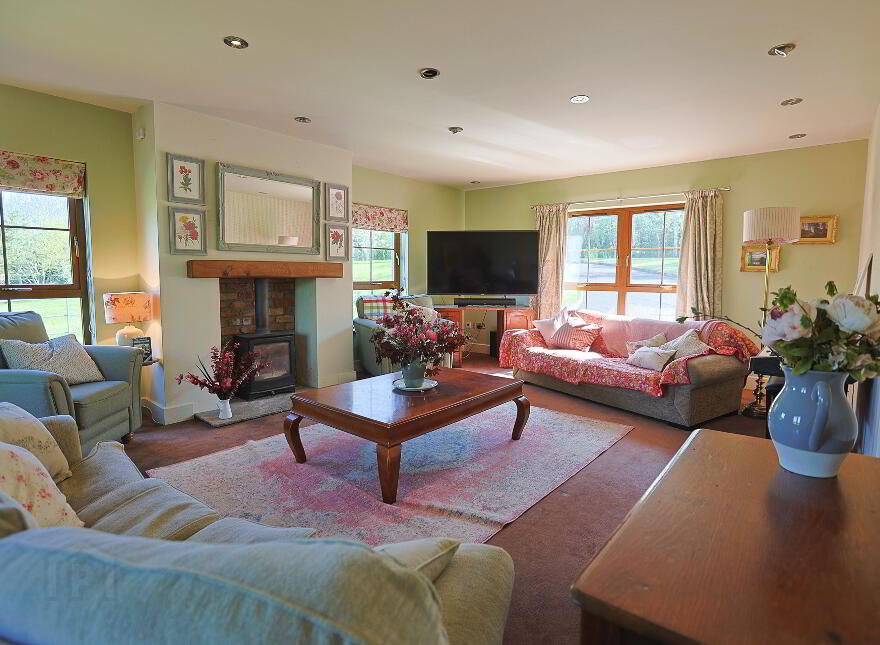 27 Glen Road, Dromore, BT25 1JX
