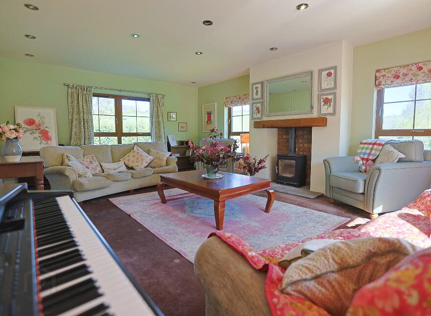 27 Glen Road, Dromore, BT25 1JX