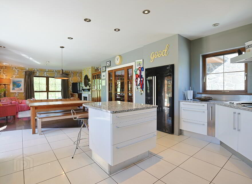 27 Glen Road, Dromore, BT25 1JX
