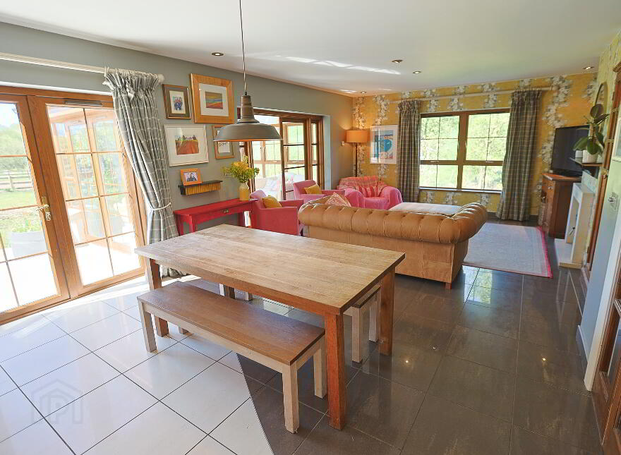 27 Glen Road, Dromore, BT25 1JX