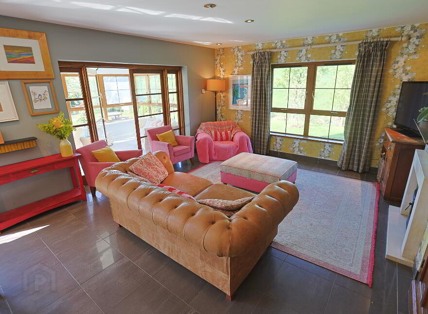 27 Glen Road, Dromore, BT25 1JX