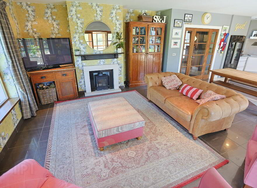 27 Glen Road, Dromore, BT25 1JX