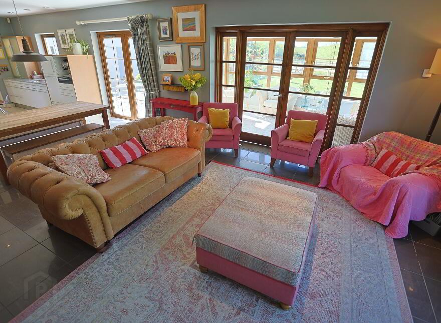 27 Glen Road, Dromore, BT25 1JX