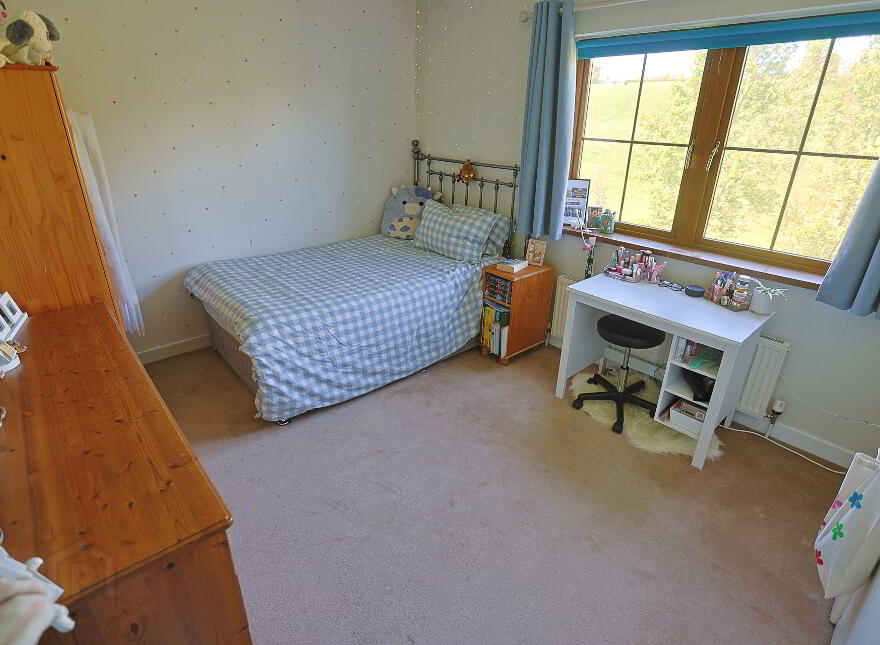 27 Glen Road, Dromore, BT25 1JX