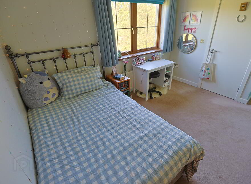 27 Glen Road, Dromore, BT25 1JX