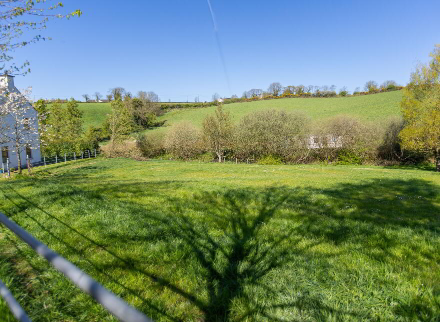 27 Glen Road, Dromore, BT25 1JX