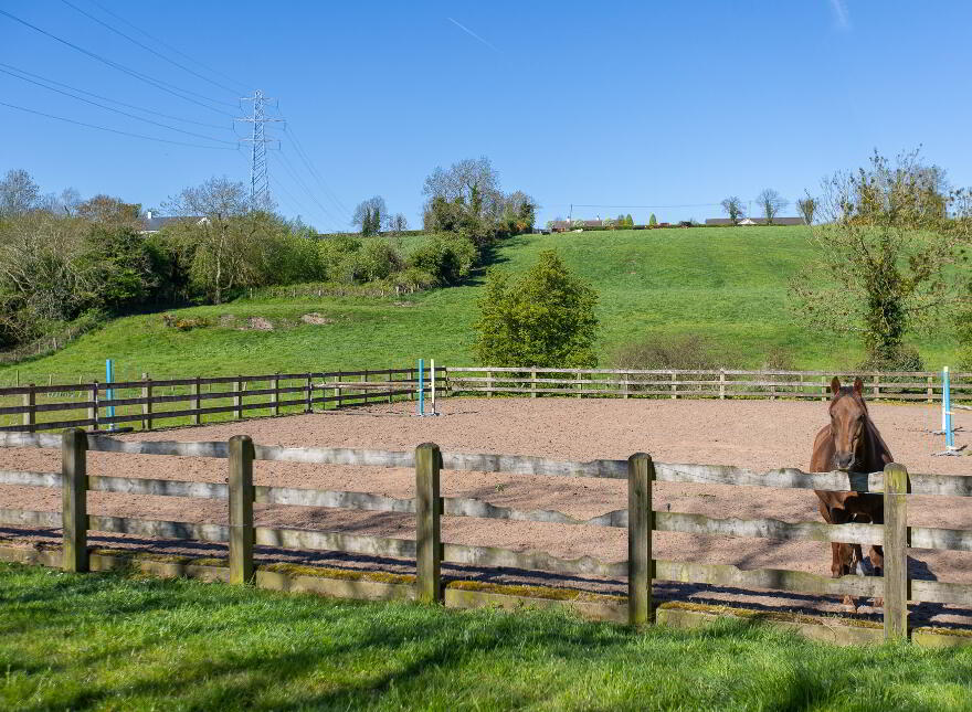27 Glen Road, Dromore, BT25 1JX