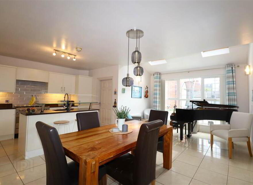19 Lady Wallace Road, Lisburn, BT28 3WS