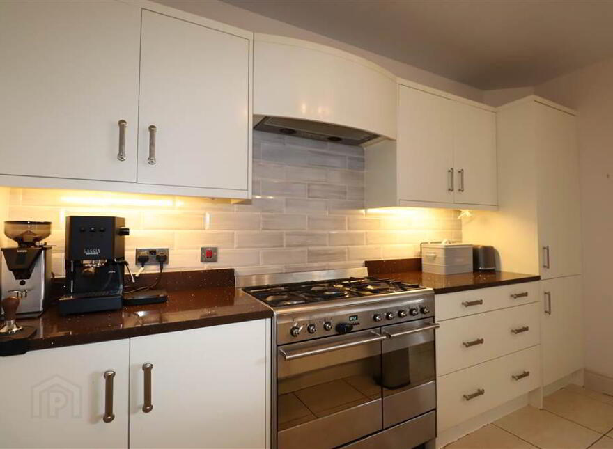 19 Lady Wallace Road, Lisburn, BT28 3WS