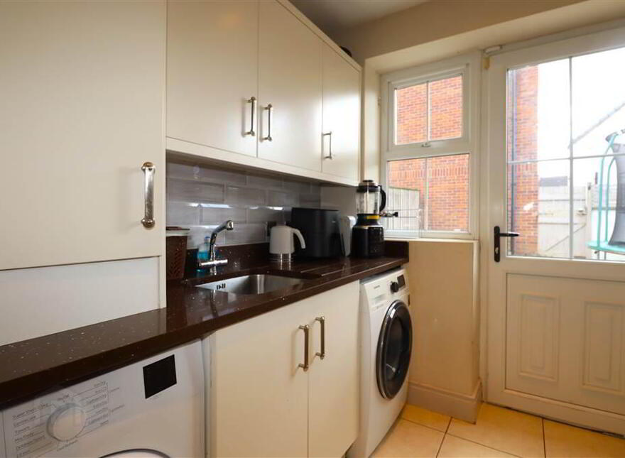19 Lady Wallace Road, Lisburn, BT28 3WS
