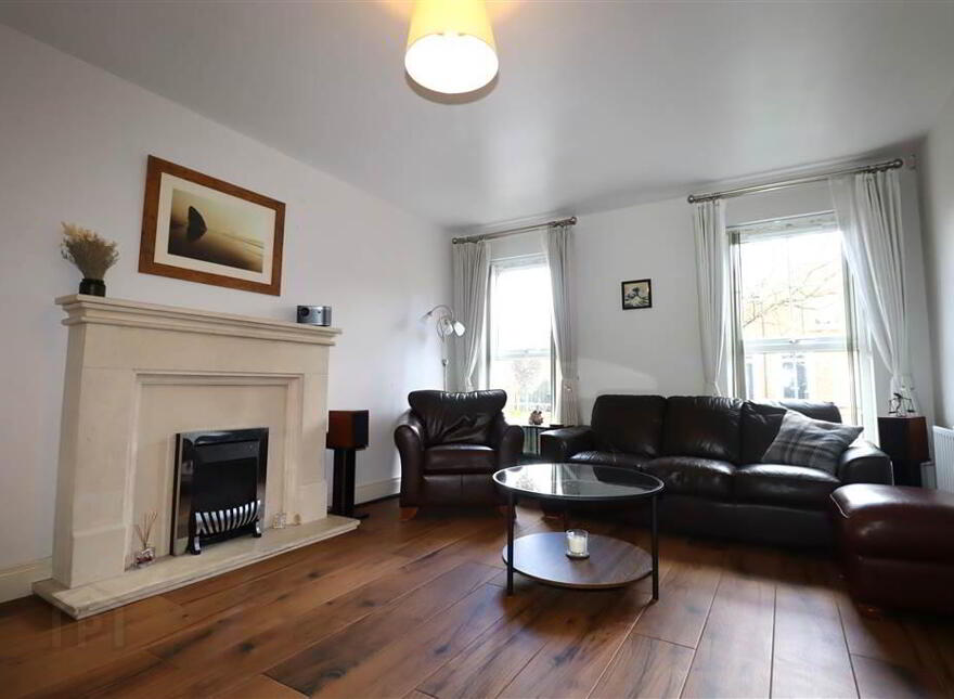 19 Lady Wallace Road, Lisburn, BT28 3WS
