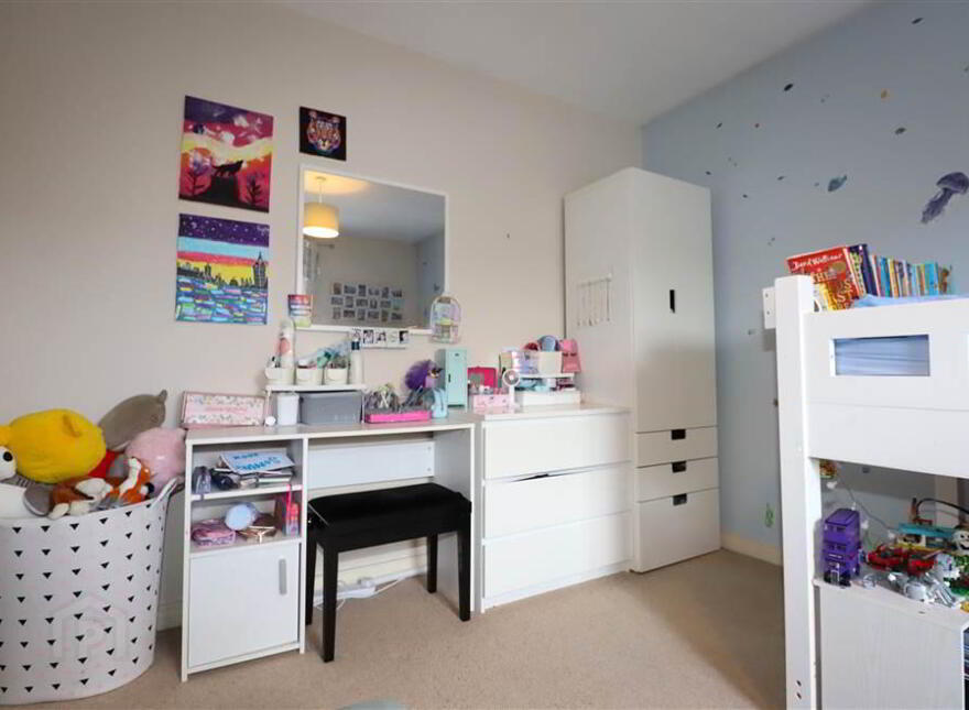 19 Lady Wallace Road, Lisburn, BT28 3WS