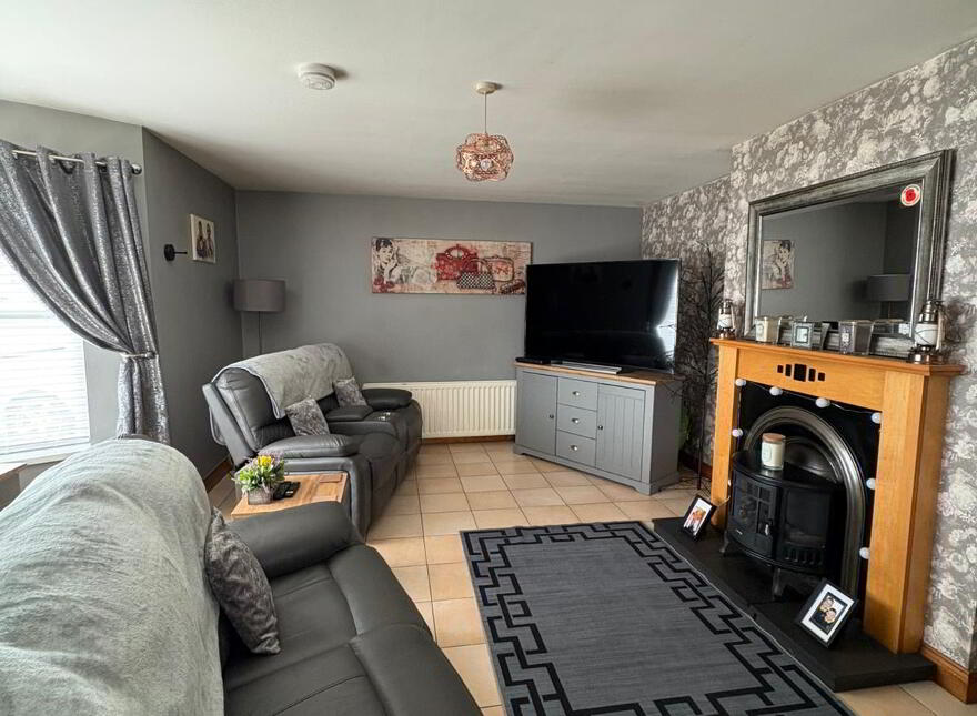 78 Elm Wood Green, Castlederg, BT81 7GZ