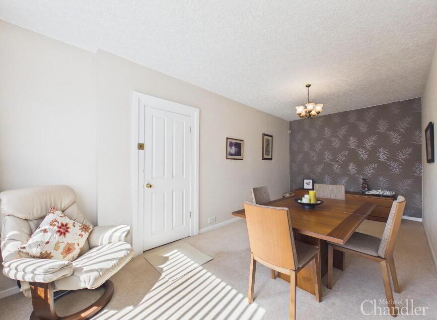 31 Hillsborough Road, Carryduff, Belfast, BT8 8HS