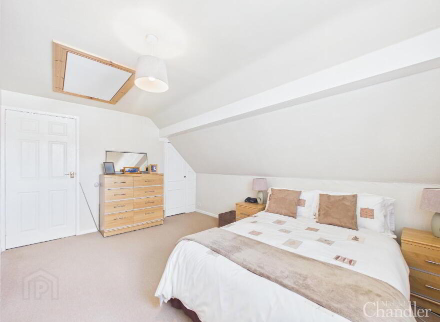 31 Hillsborough Road, Carryduff, Belfast, BT8 8HS