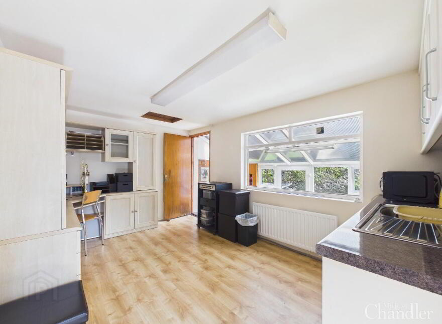 31 Hillsborough Road, Carryduff, Belfast, BT8 8HS