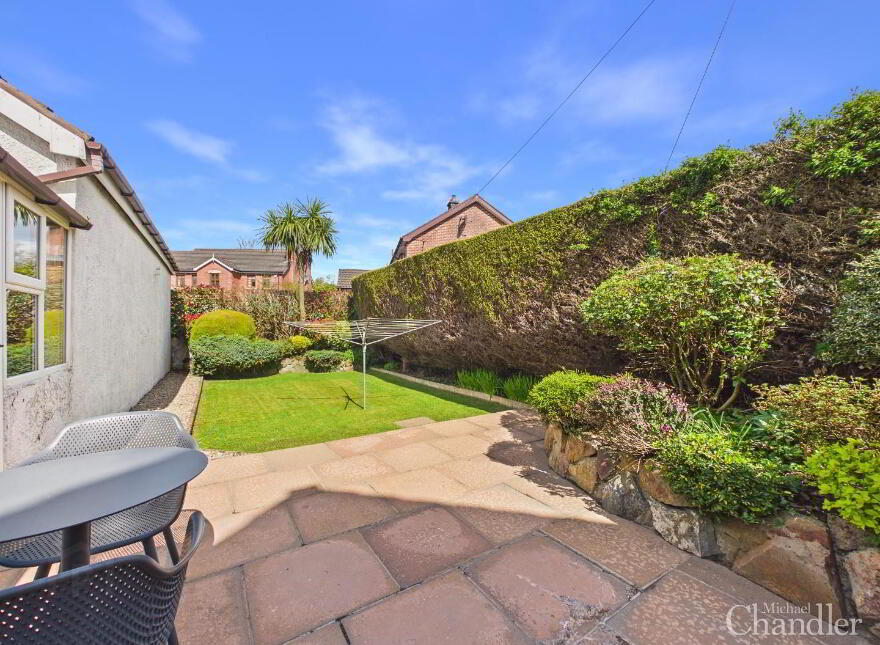 31 Hillsborough Road, Carryduff, Belfast, BT8 8HS
