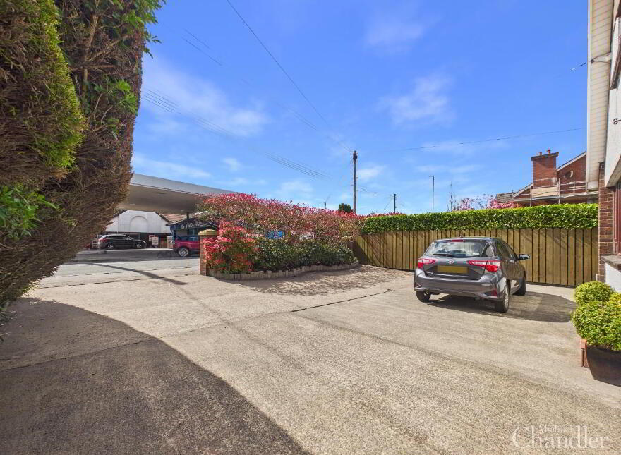 31 Hillsborough Road, Carryduff, Belfast, BT8 8HS
