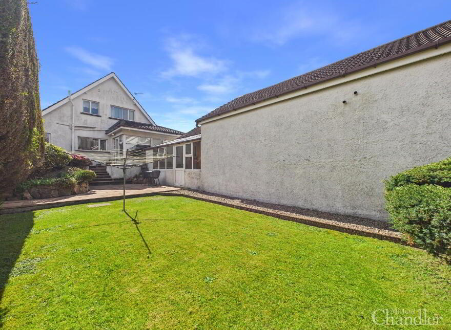31 Hillsborough Road, Carryduff, Belfast, BT8 8HS