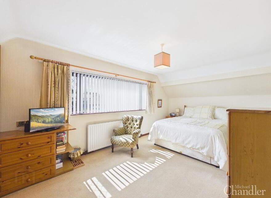 31 Hillsborough Road, Carryduff, Belfast, BT8 8HS