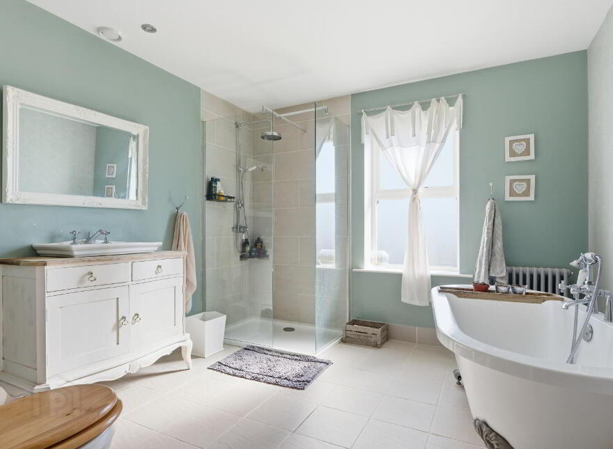 200 Scrabo Road, Newtownards, BT23 4SJ