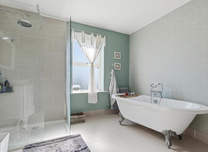 200 Scrabo Road, Newtownards, BT23 4SJ
