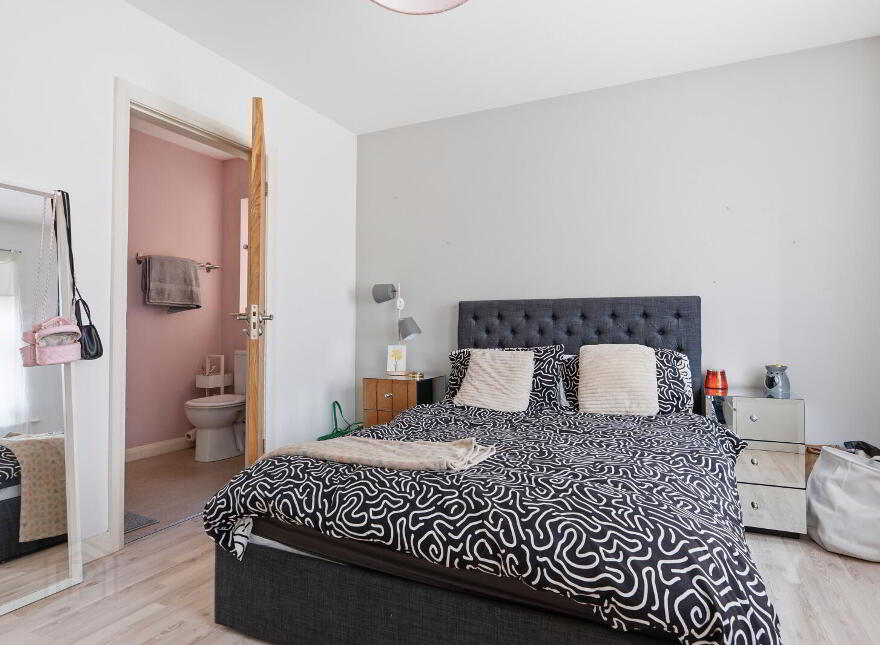200 Scrabo Road, Newtownards, BT23 4SJ