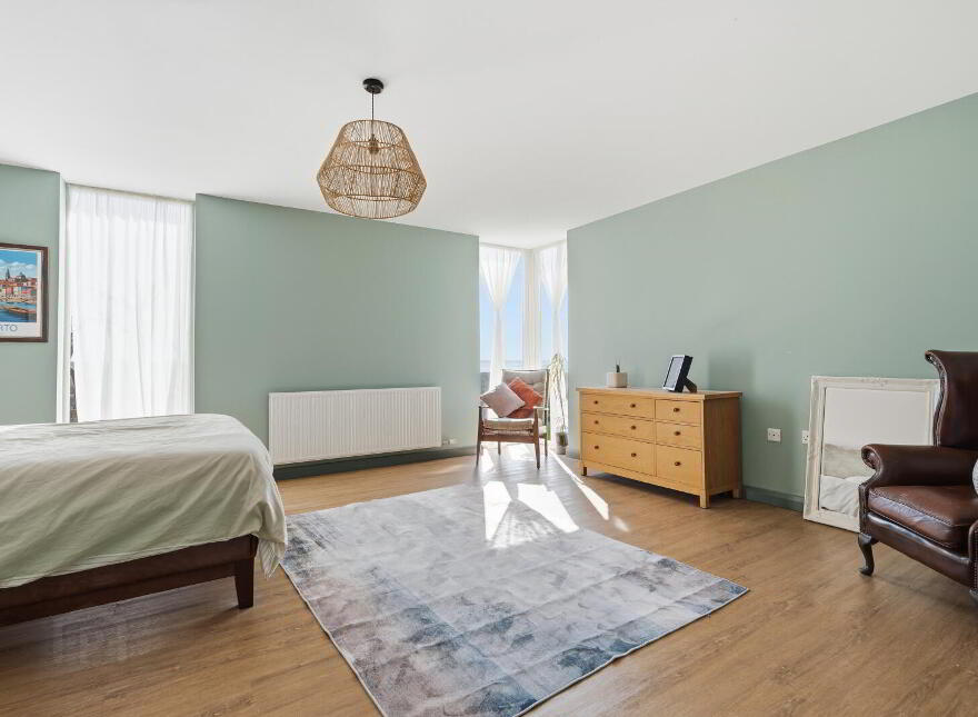 200 Scrabo Road, Newtownards, BT23 4SJ