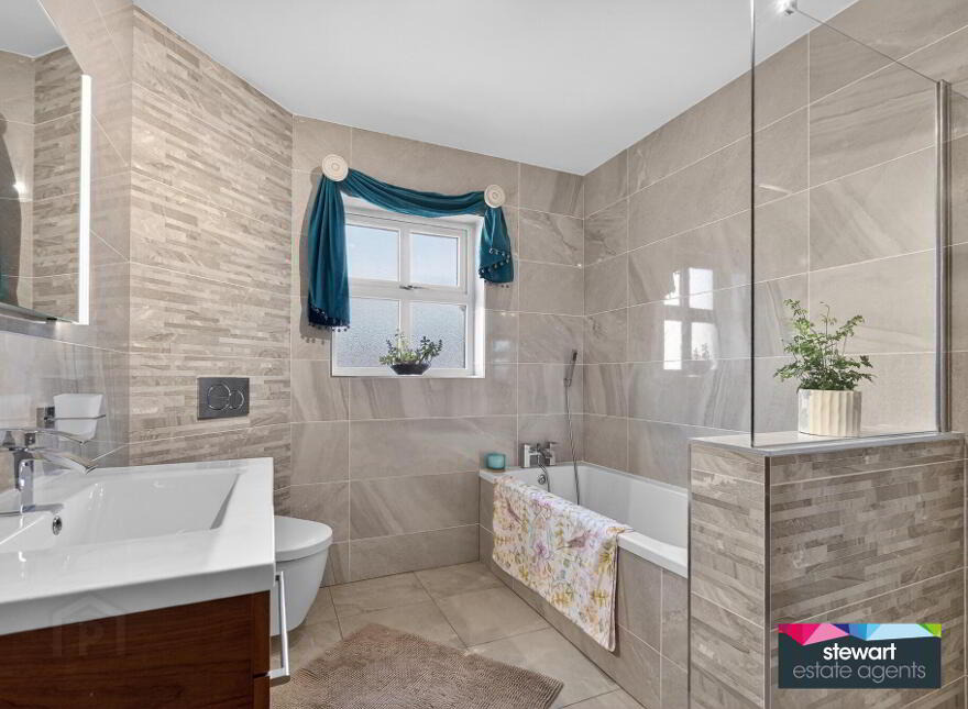 42 Langtry Lodge, Backwood Road, Moira, BT67 0GT