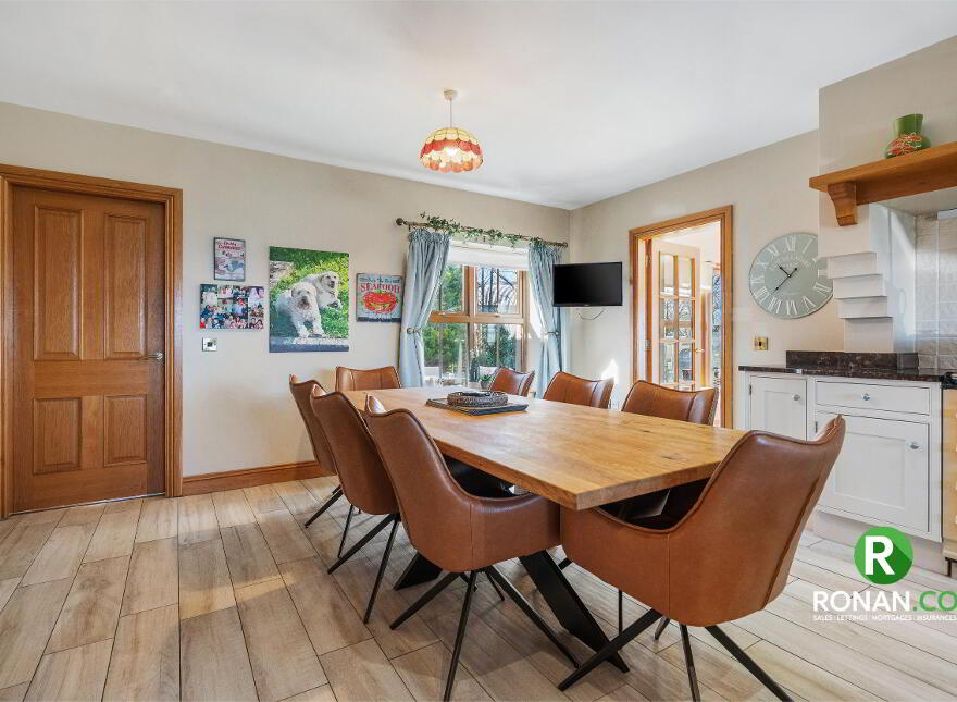 17 Carrigullin Road, Strabane, BT82 8PA