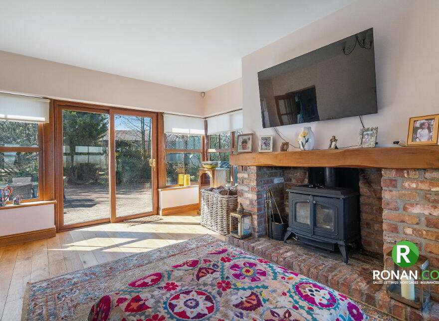 17 Carrigullin Road, Strabane, BT82 8PA
