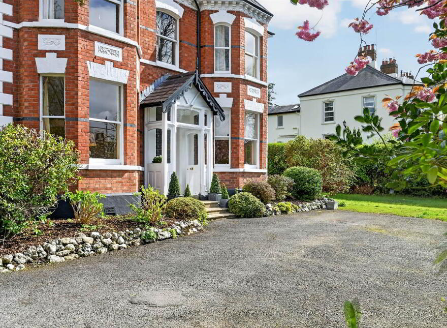 Thornlea, 14 Malone Park, Belfast, BT9 6NH