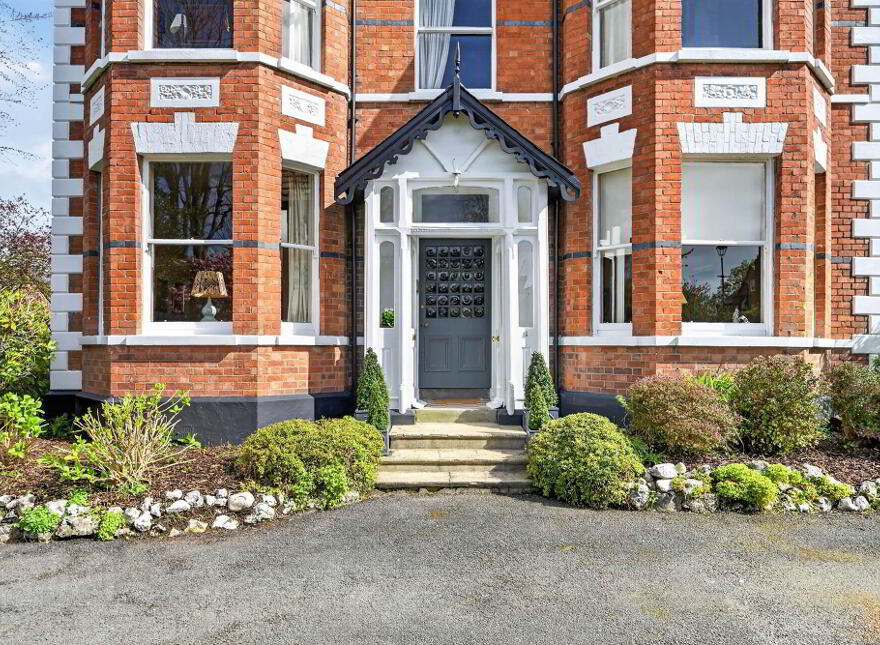 Thornlea, 14 Malone Park, Belfast, BT9 6NH