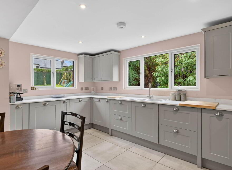 Thornlea, 14 Malone Park, Belfast, BT9 6NH