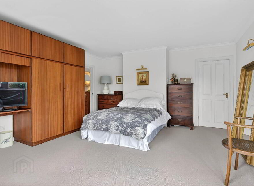 Thornlea, 14 Malone Park, Belfast, BT9 6NH