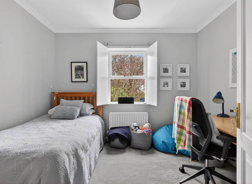Thornlea, 14 Malone Park, Belfast, BT9 6NH