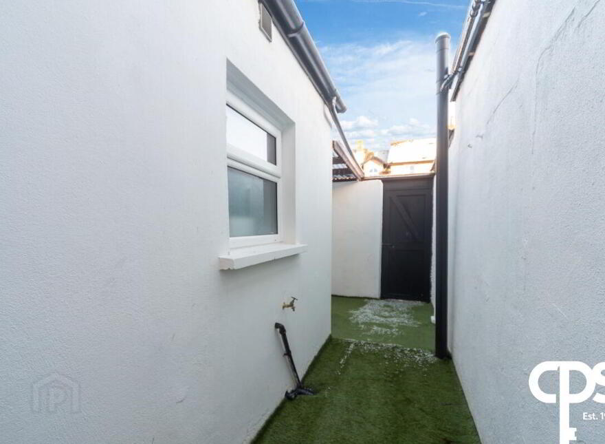 21 Edenderry Village, Belfast, BT8 8LG