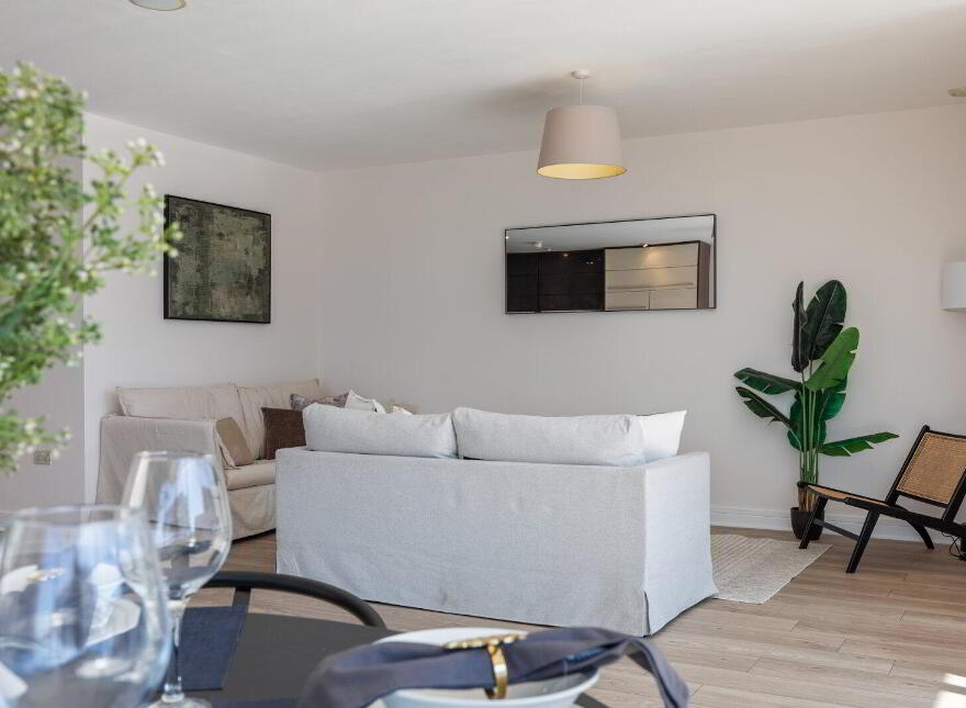 Apartment 5.16 The Arc 2E Queens Road, Belfast, BT3 9FE
